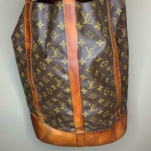 ⛔️ S O L D ⛔️❤️ FREE Pocket Bag⭐️Louis Vuitton Randne GM One Shoulder Bag …